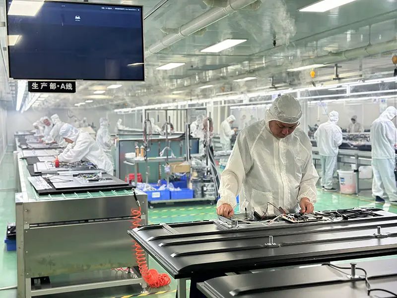 smart TV display screen huixin factory workshop